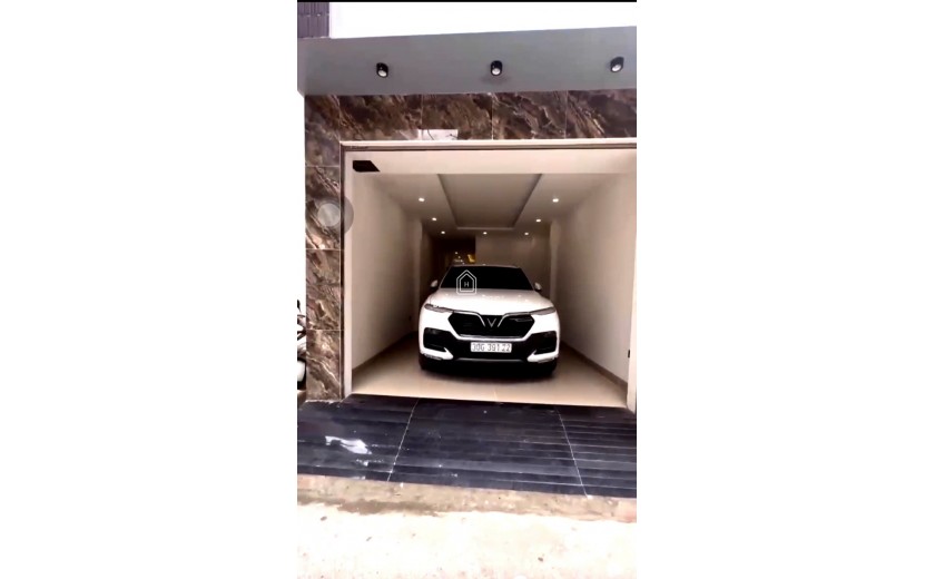 Bán nhà Chu Huy Mân -OTO TRÁNH – LÔ GÓC – THANG MÁY – KINH DOANH – 
65m² x 5 tầng -nhỉnh 13 tỷ (thương lượng